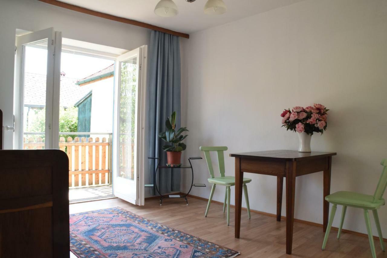 Vintage-Ferienwohnung für 2 Schörfling Exterior foto
